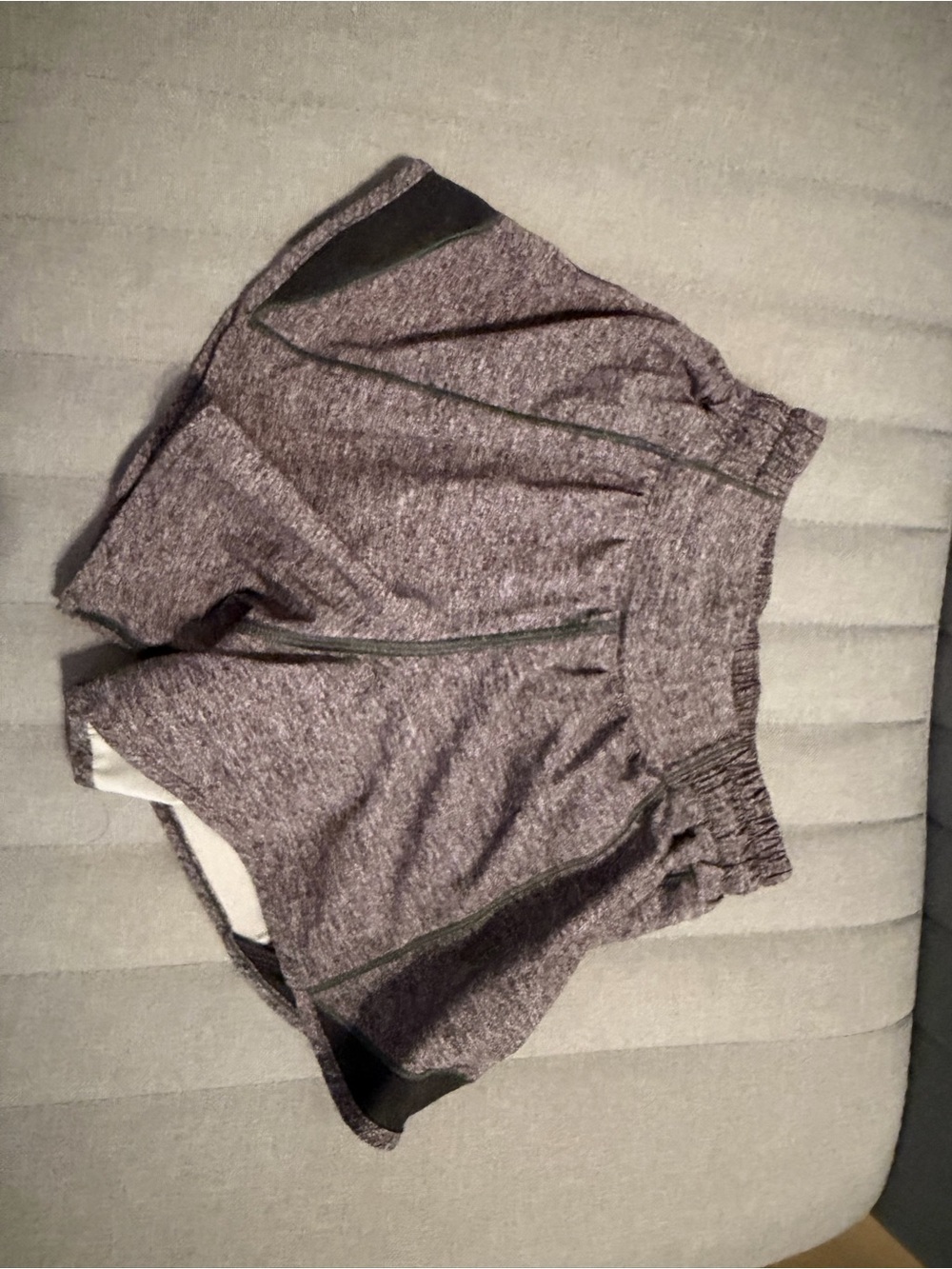 Lululemon heather grey Hotty hot shorts